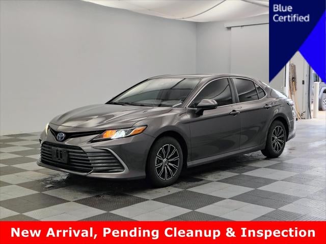 2022 Toyota Camry Hybrid LE