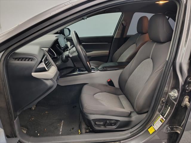 2022 Toyota Camry Hybrid LE
