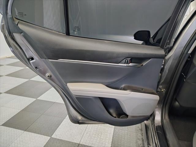 2022 Toyota Camry Hybrid LE