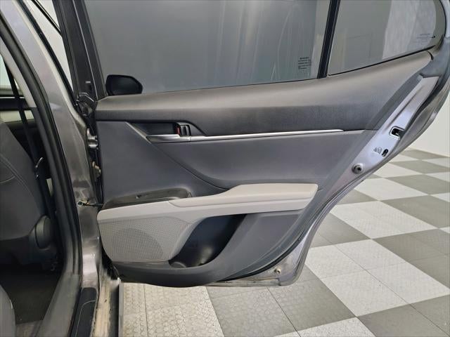 2022 Toyota Camry Hybrid LE