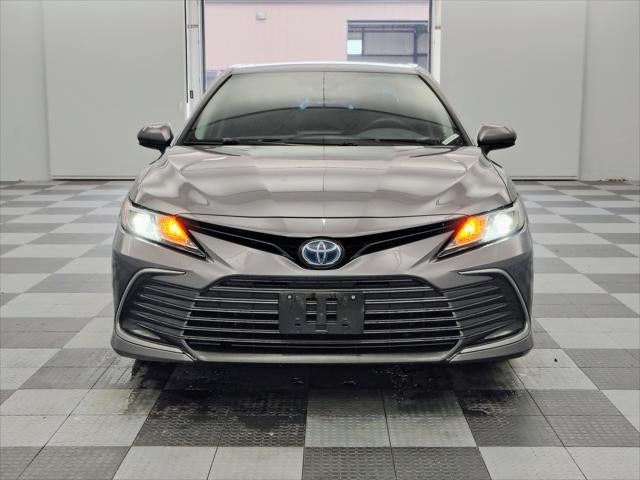 2022 Toyota Camry Hybrid LE