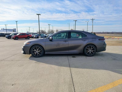 2023 Toyota Camry SE
