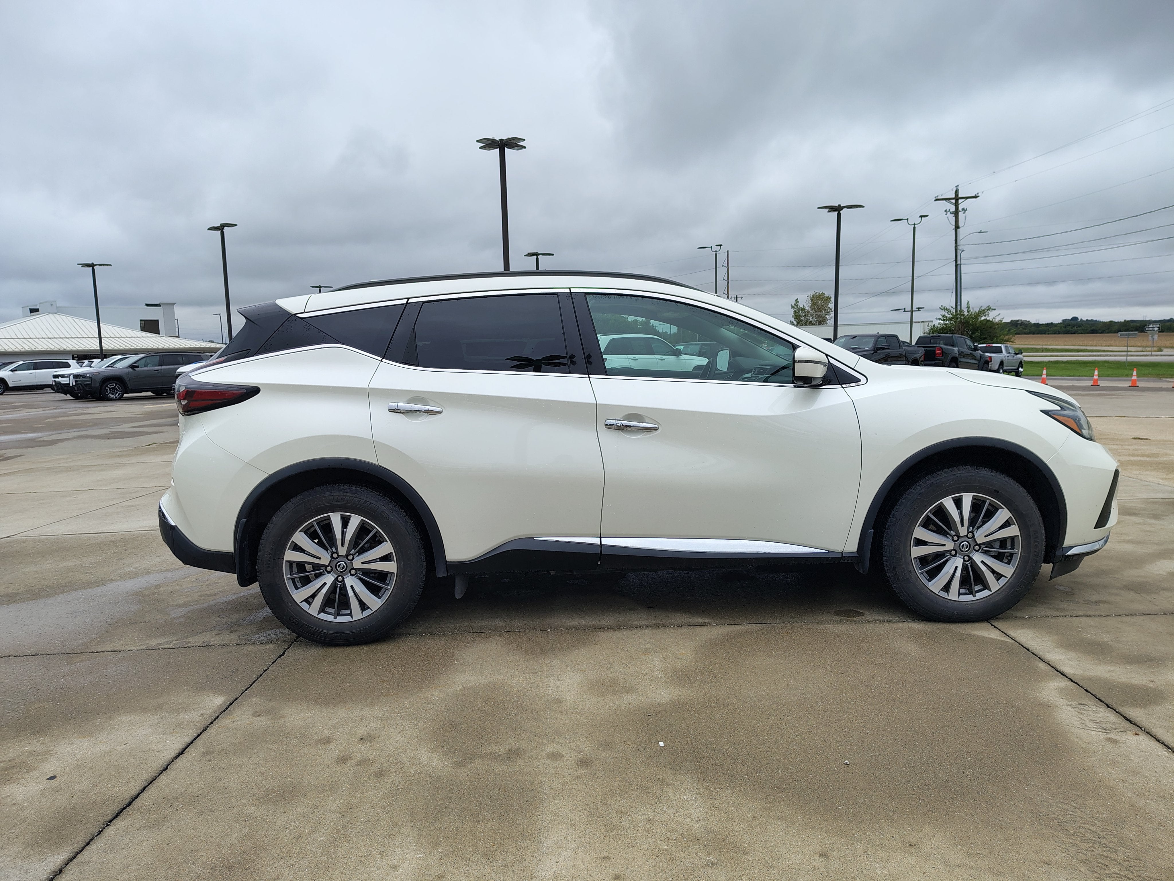 2022 Nissan Murano SV