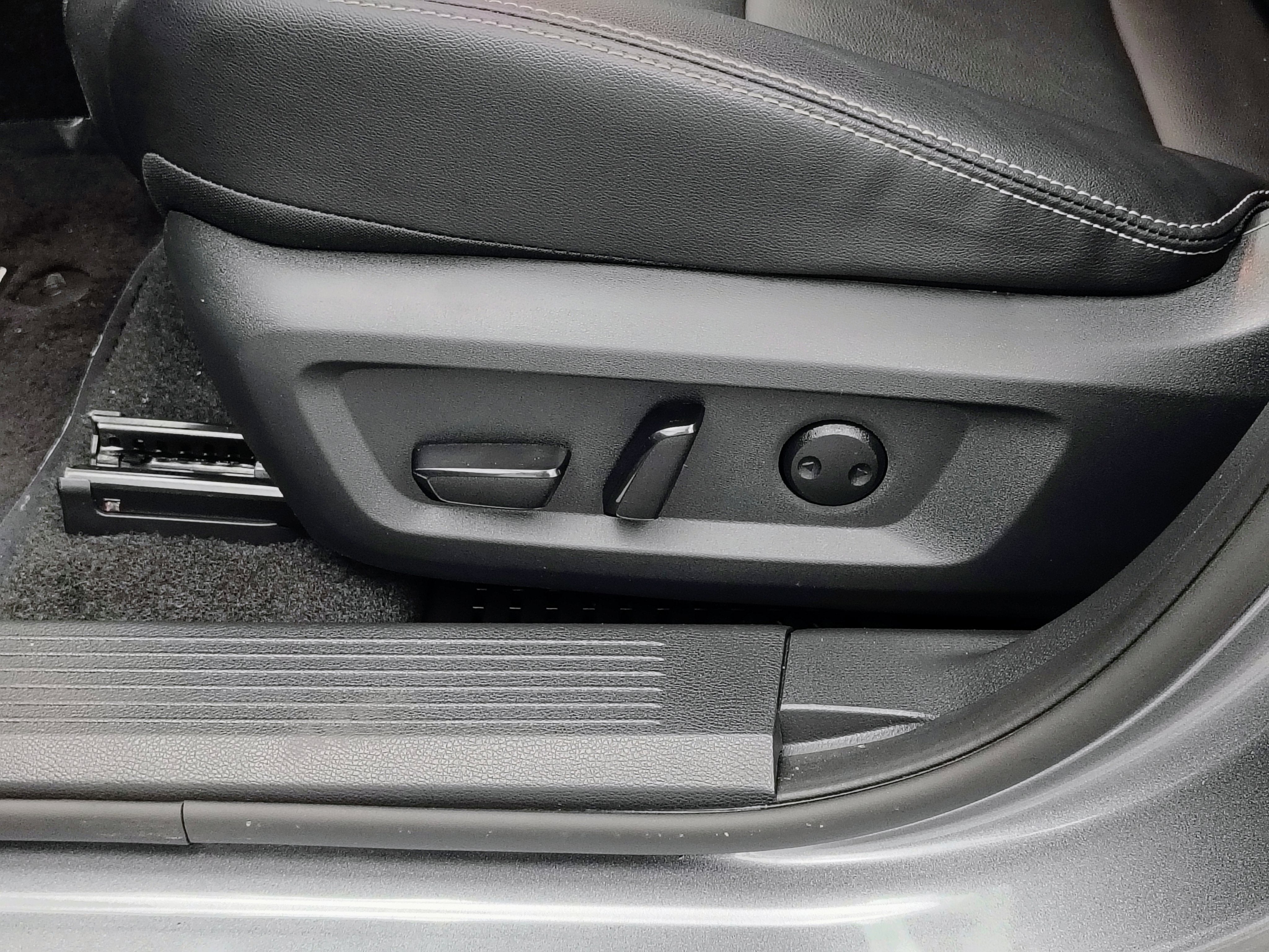 2023 Nissan Rogue SL Intelligent AWD