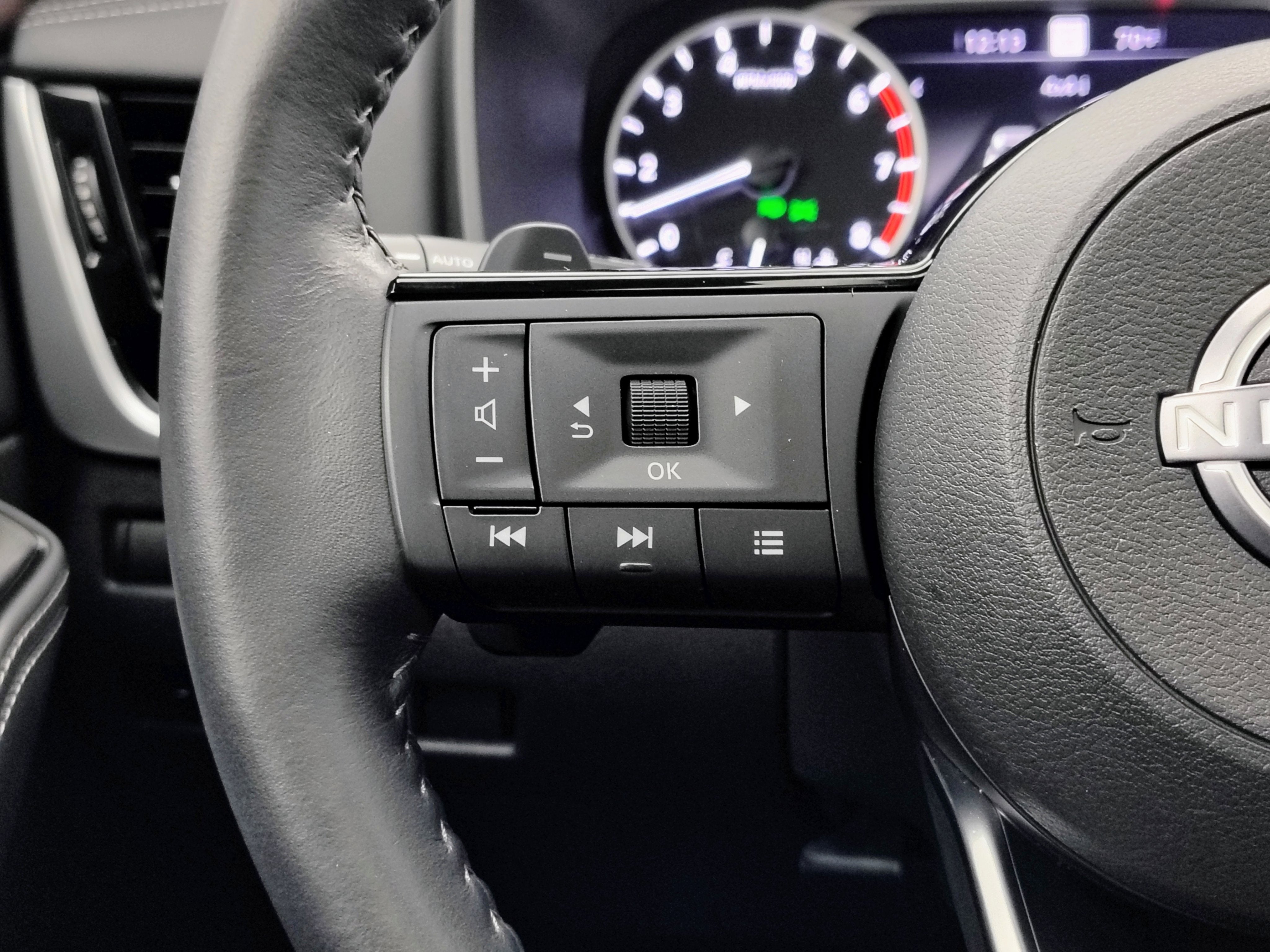 2023 Nissan Rogue SL Intelligent AWD