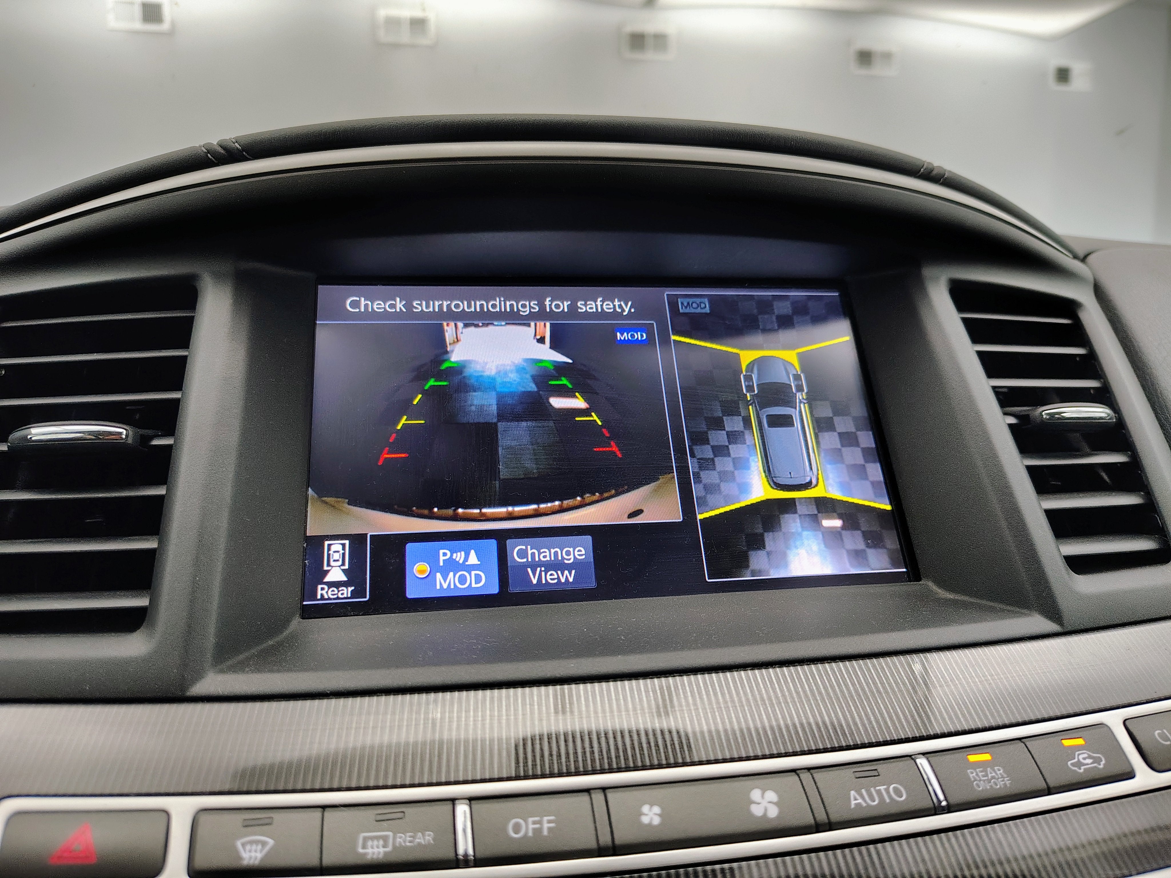 2017 INFINITI QX60 Base