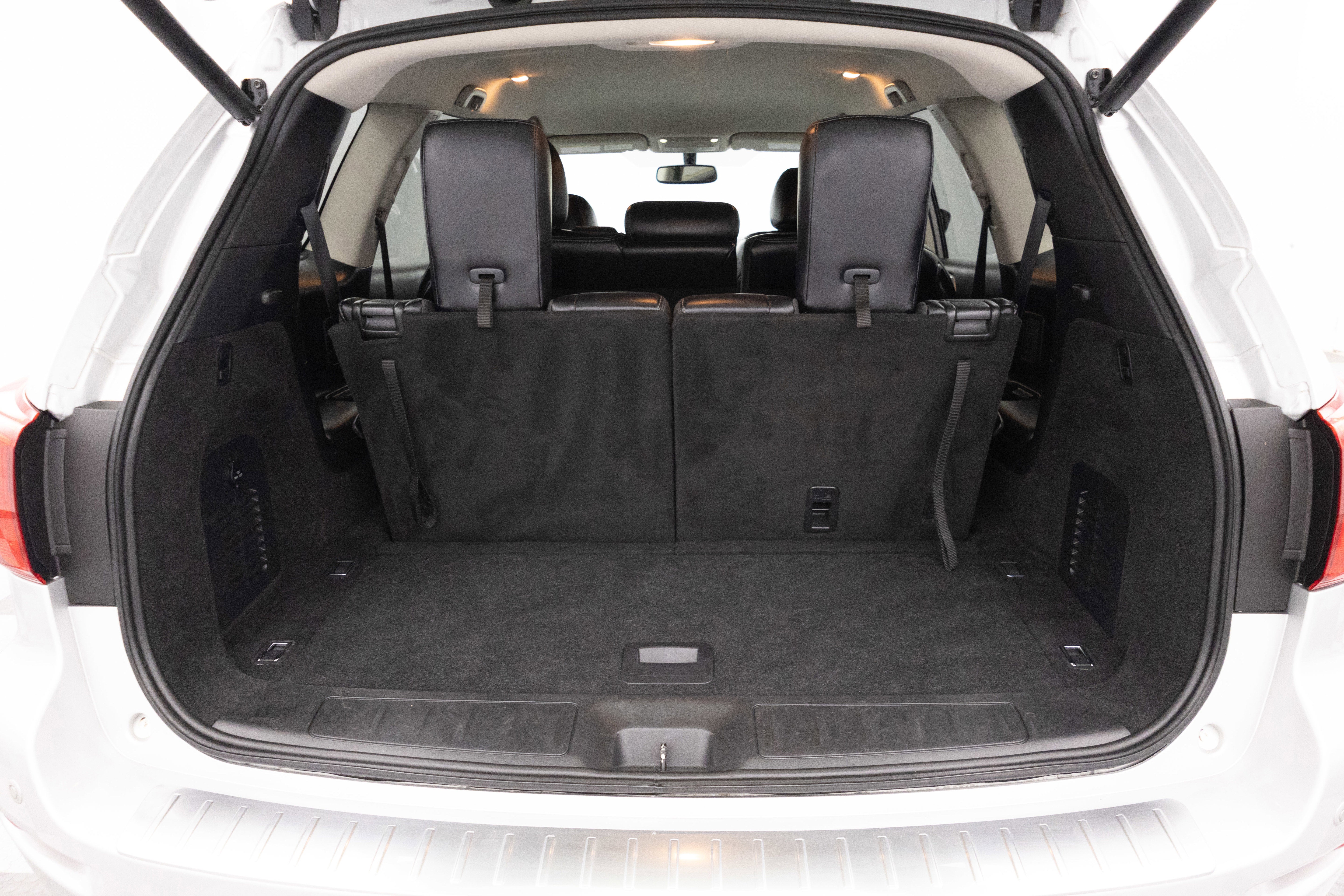 2020 Nissan Pathfinder SL