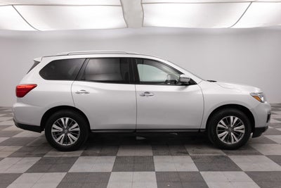 2020 Nissan Pathfinder SL