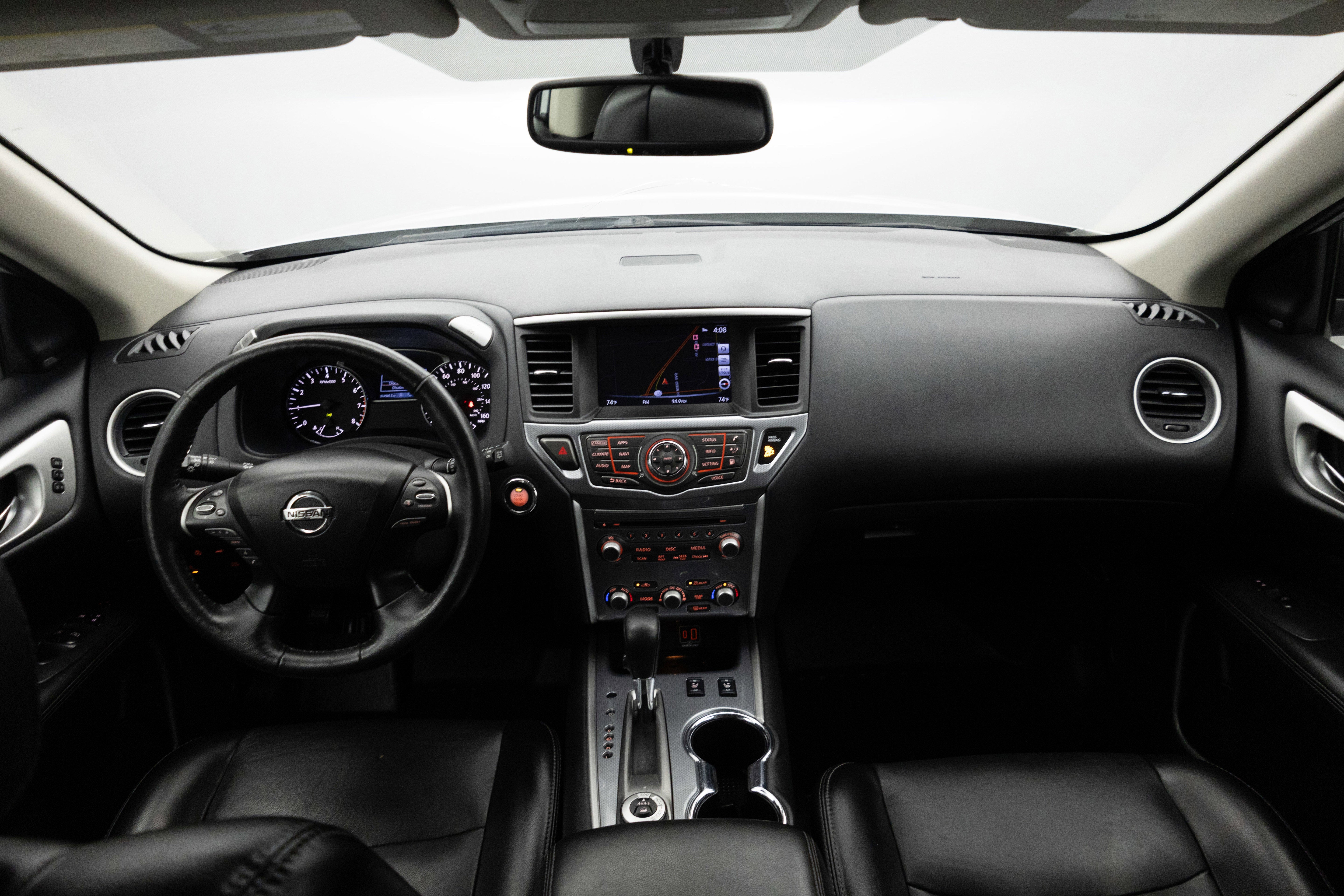 2020 Nissan Pathfinder SL