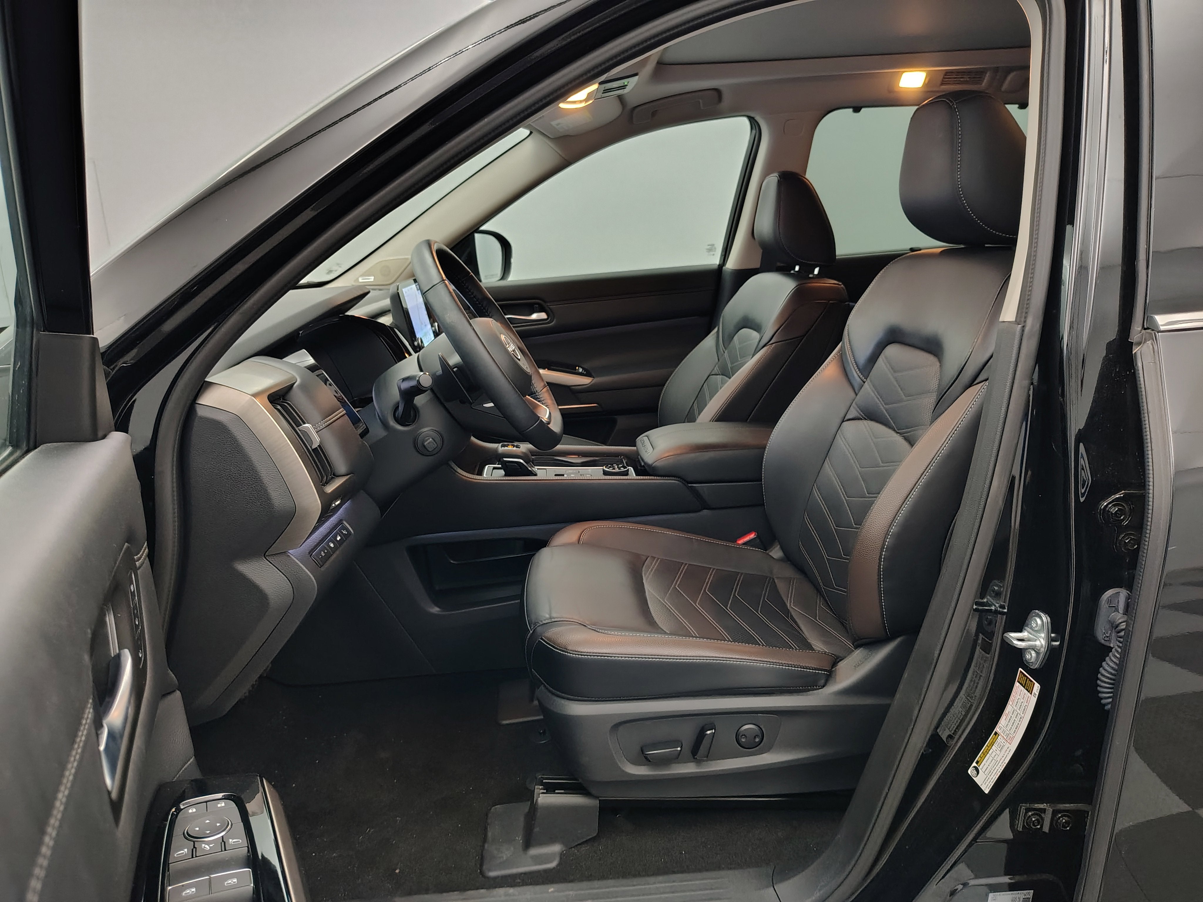 2024 Nissan Pathfinder Platinum 4WD