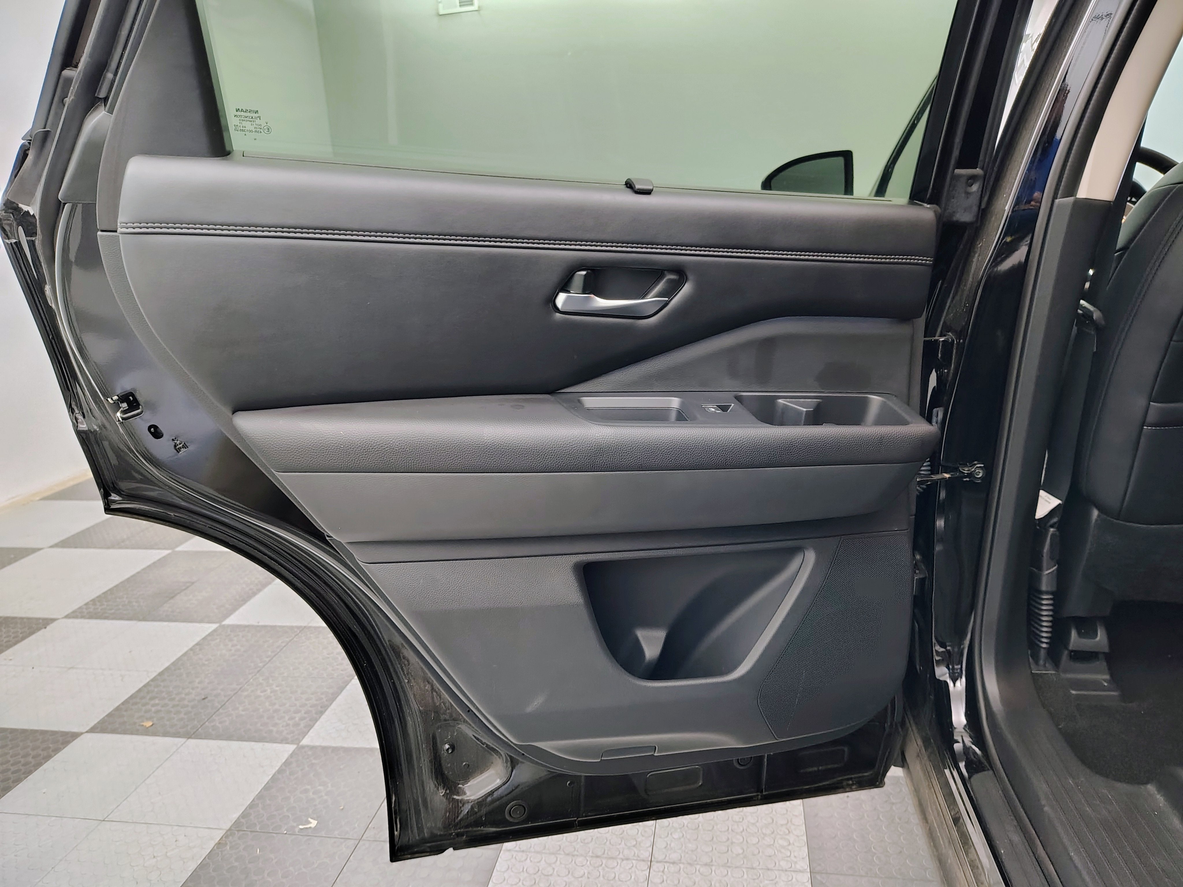 2024 Nissan Pathfinder Platinum 4WD