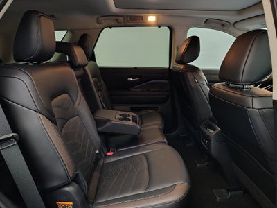 2024 Nissan Pathfinder Platinum 4WD