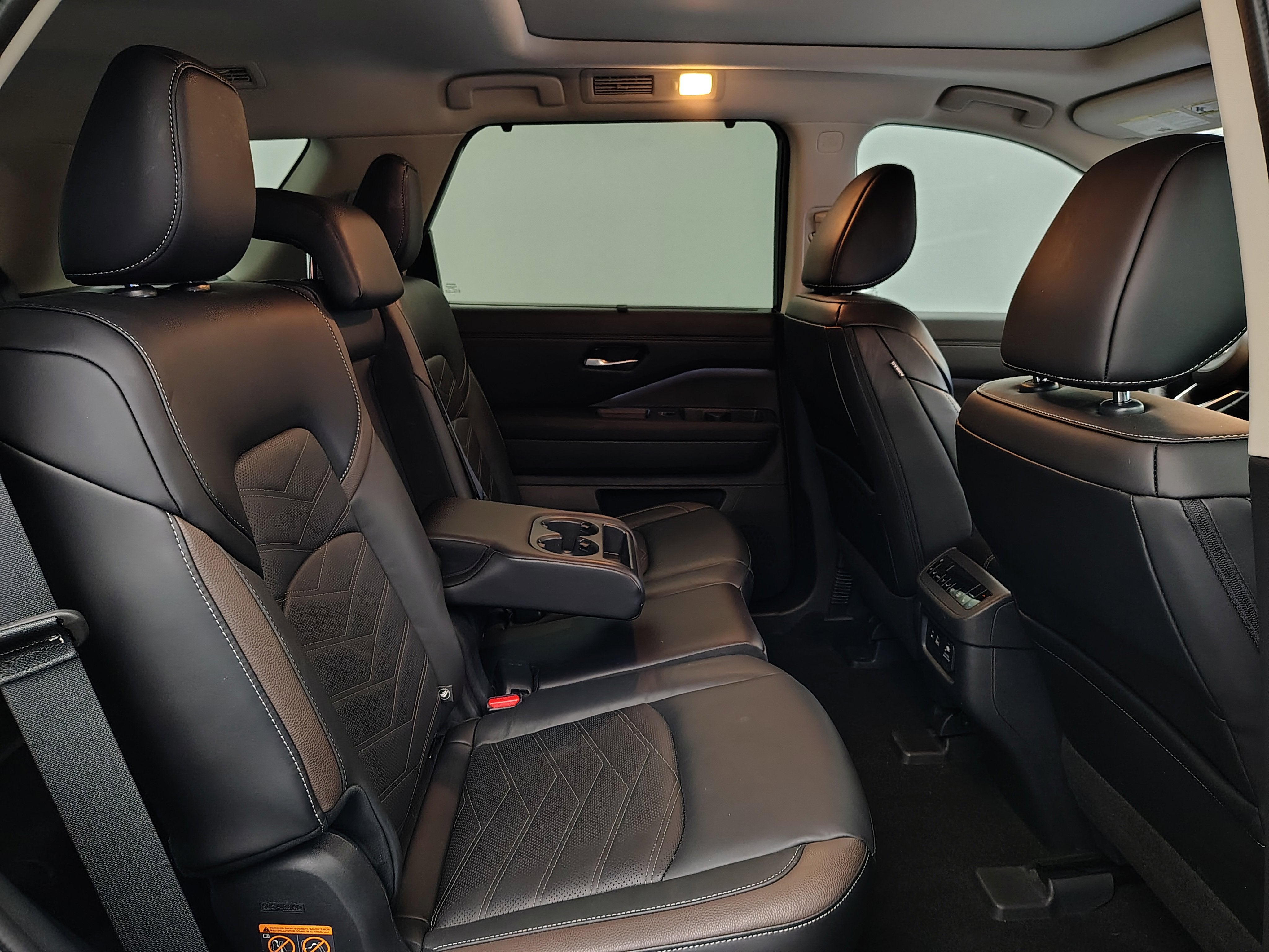 2024 Nissan Pathfinder Platinum 4WD