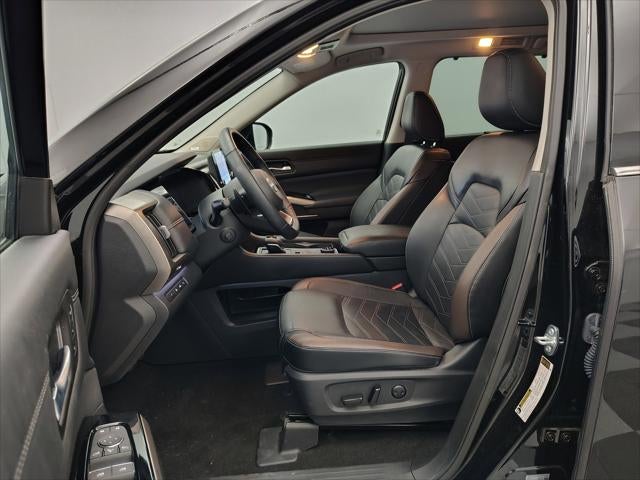 2024 Nissan Pathfinder Platinum 4WD