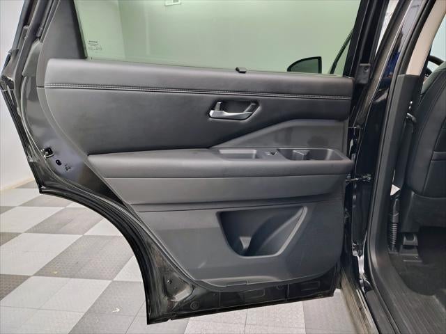 2024 Nissan Pathfinder Platinum 4WD