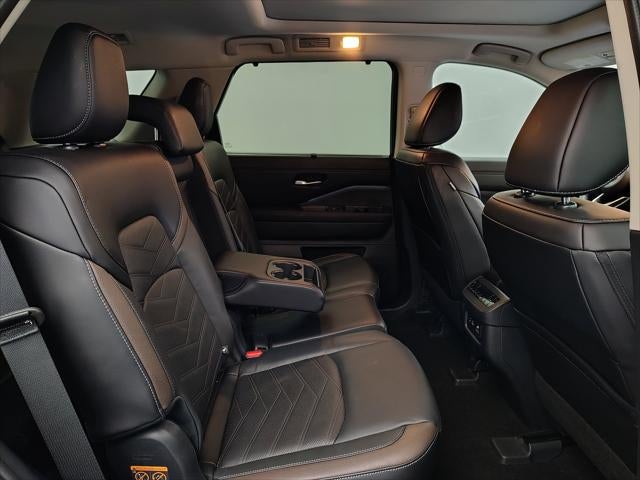 2024 Nissan Pathfinder Platinum 4WD