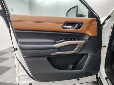 2023 Nissan Pathfinder Platinum