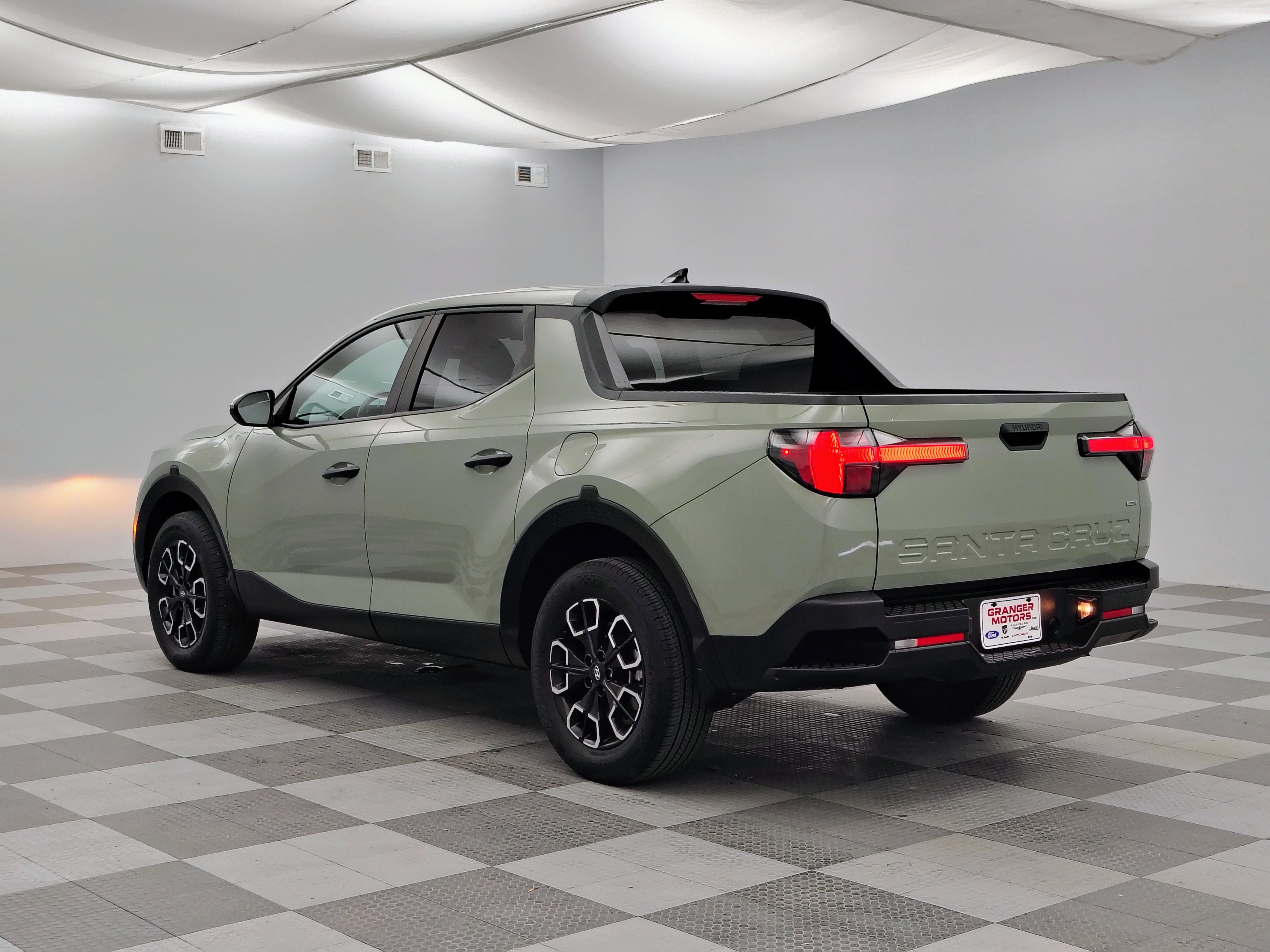 2023 Hyundai Santa Cruz SE