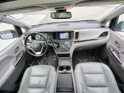 2018 Toyota Sienna XLE 7 Passenger