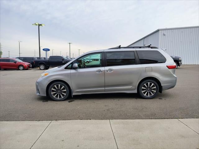 2018 Toyota Sienna XLE 7 Passenger
