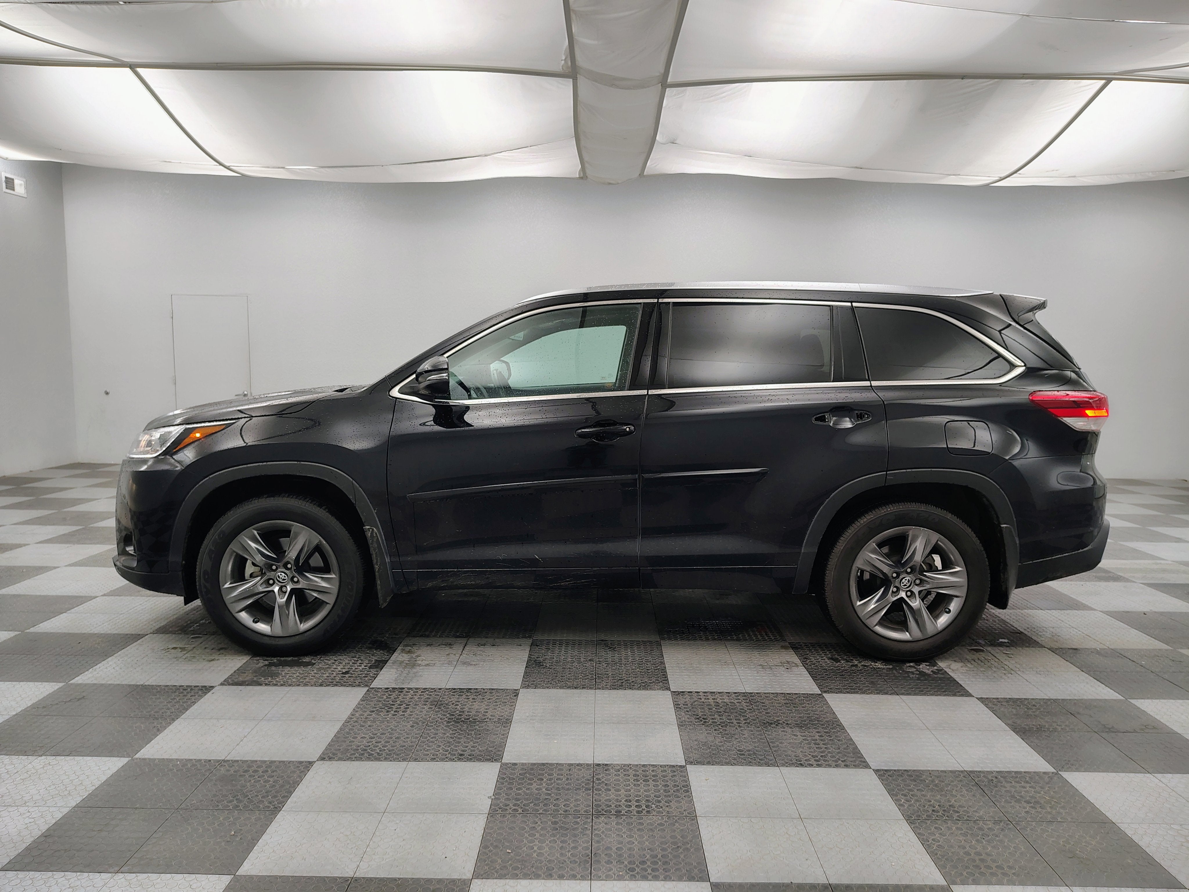 2018 Toyota Highlander Limited Platinum