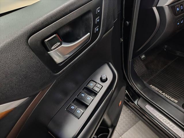 2018 Toyota Highlander Limited Platinum