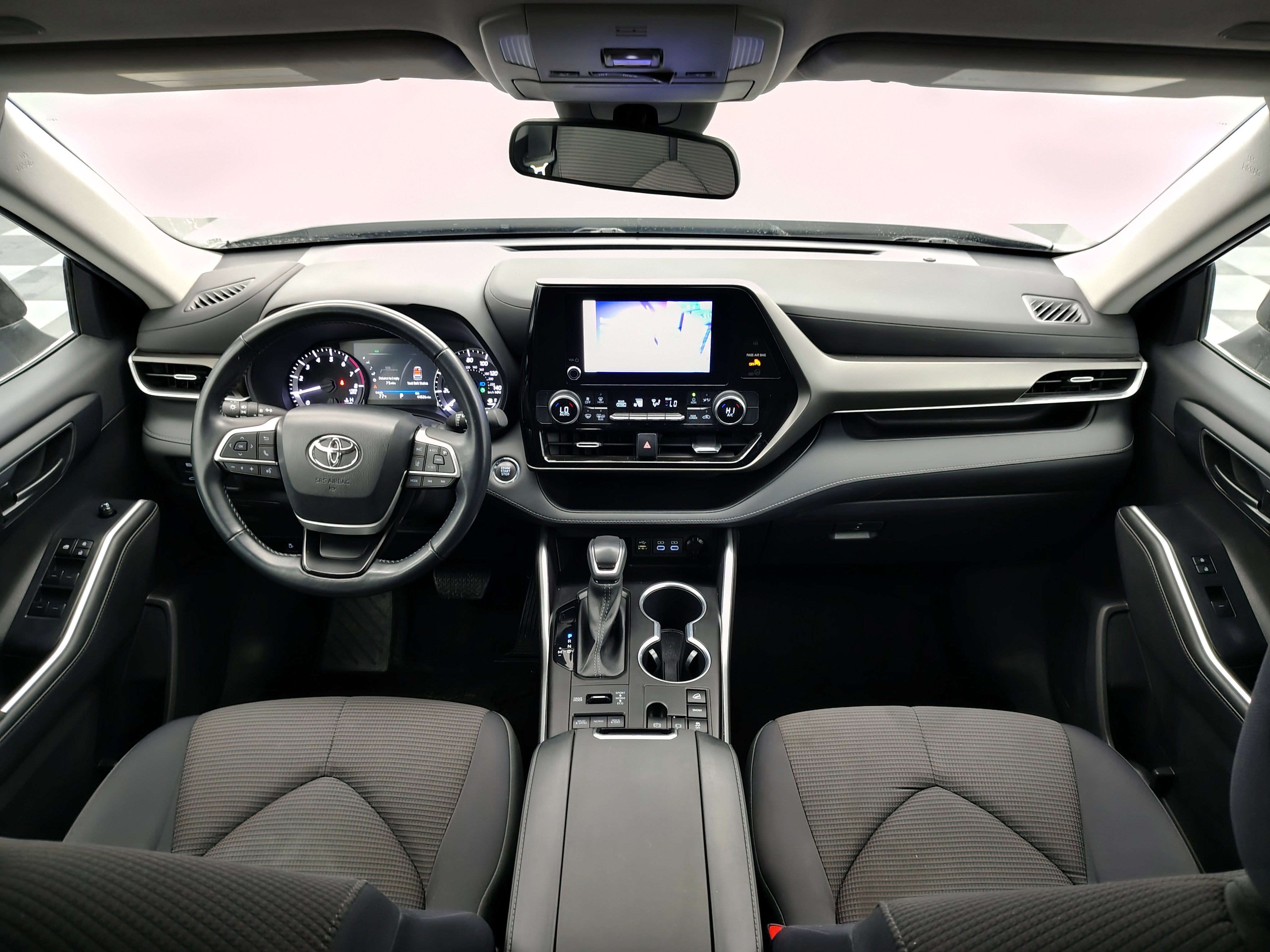 2023 Toyota Highlander LE