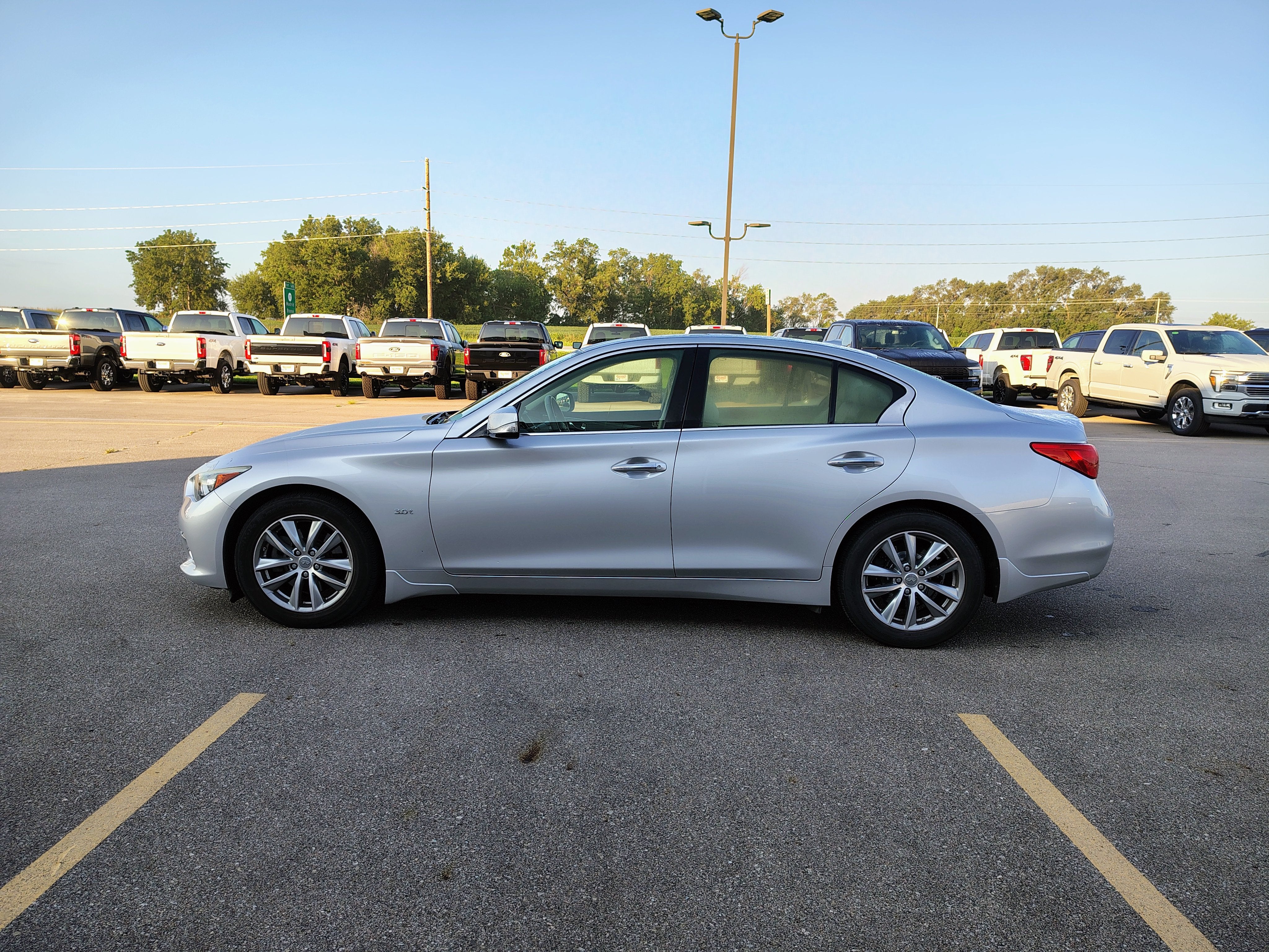 2016 INFINITI Q50 3.0T Premium