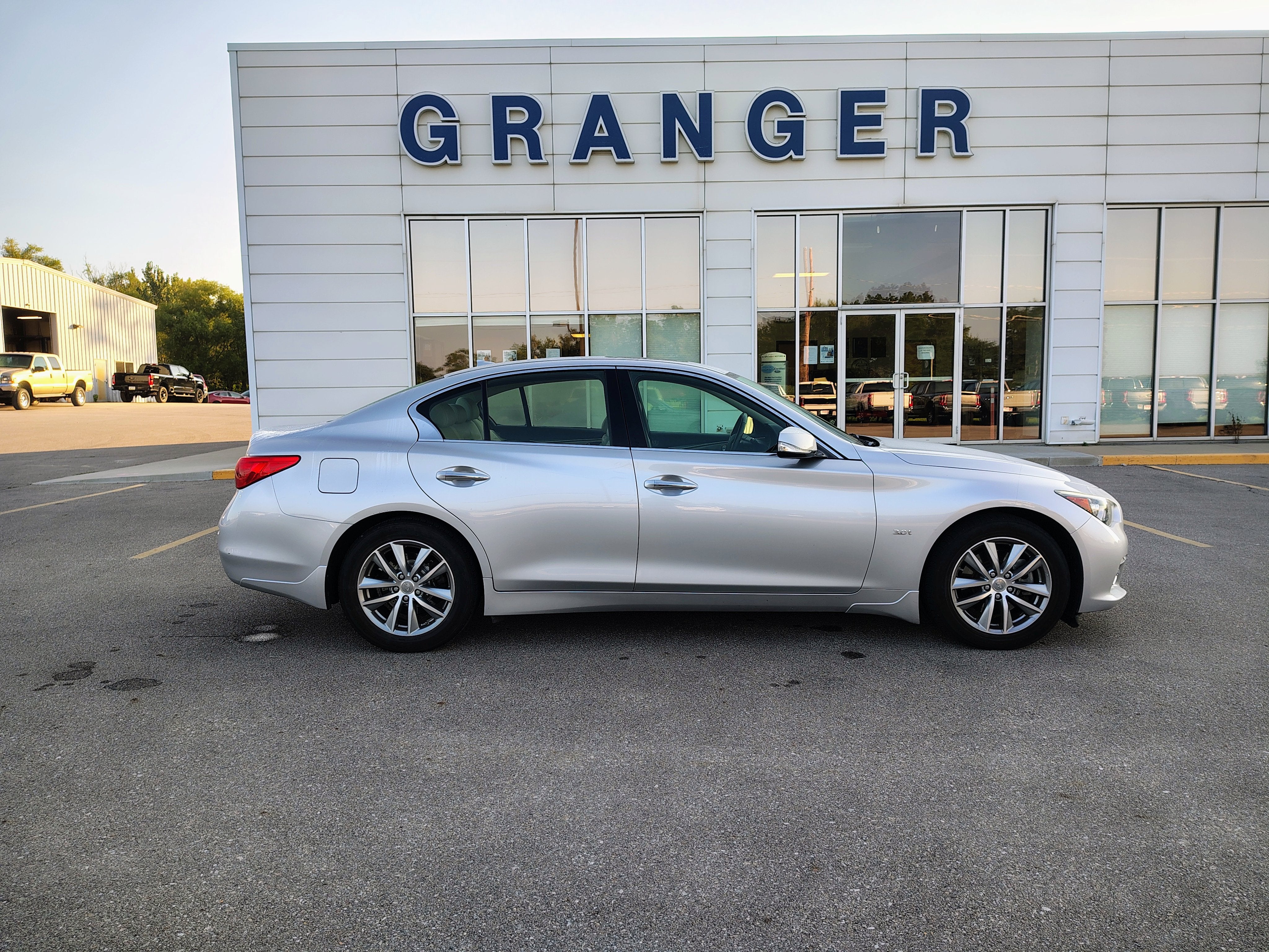 2016 INFINITI Q50 3.0T Premium