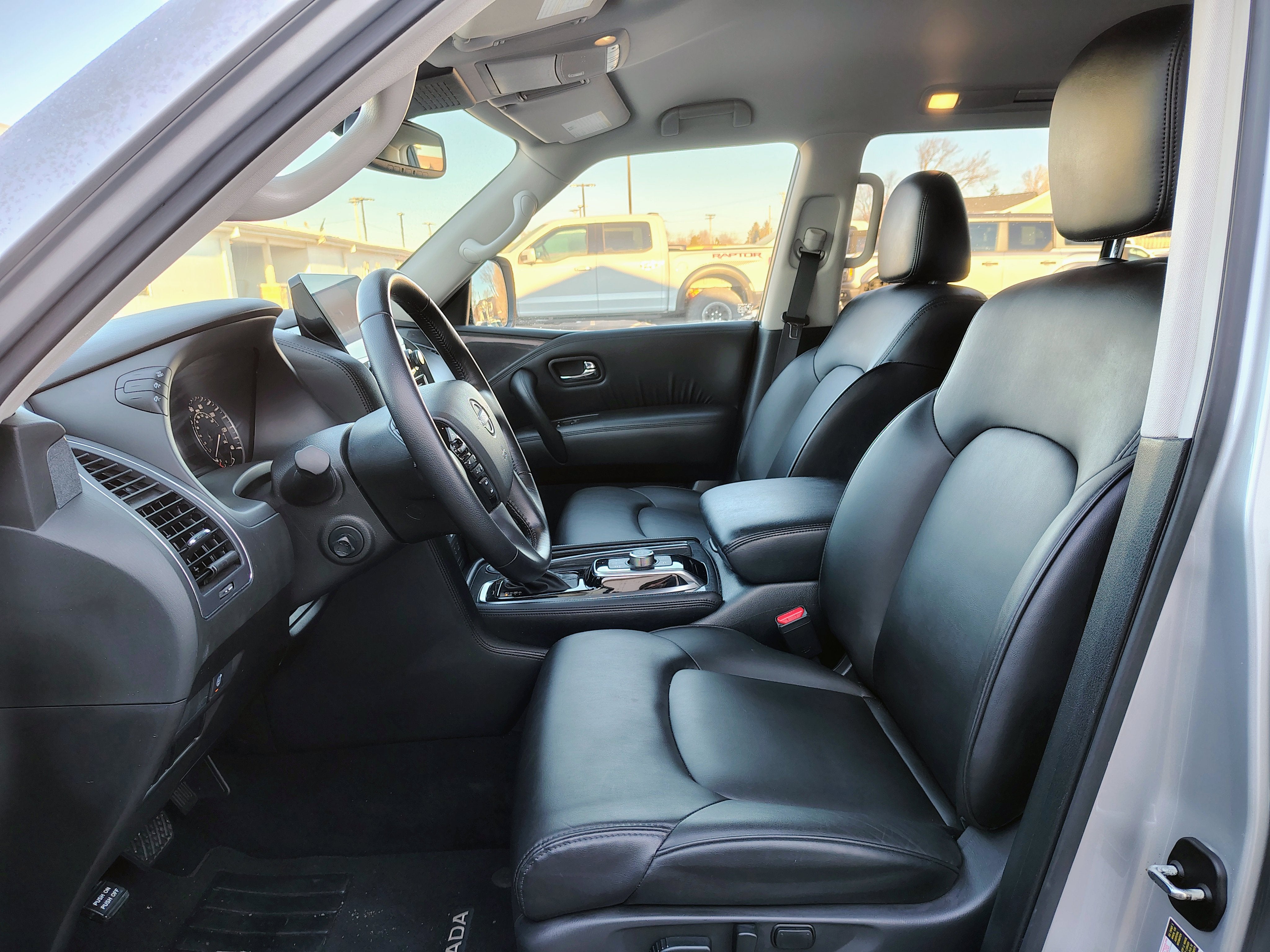 2024 Nissan Armada SV