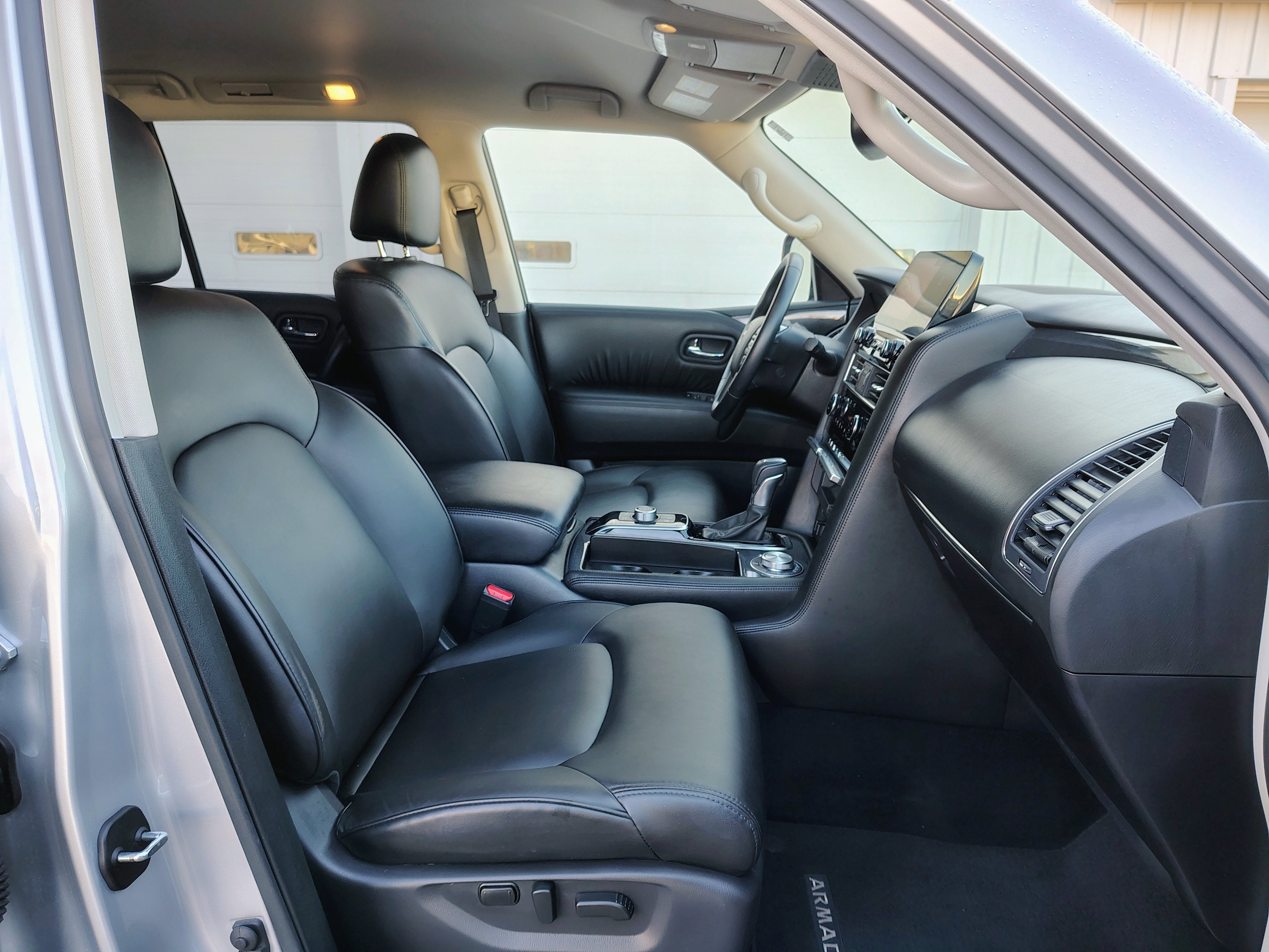 2024 Nissan Armada SV