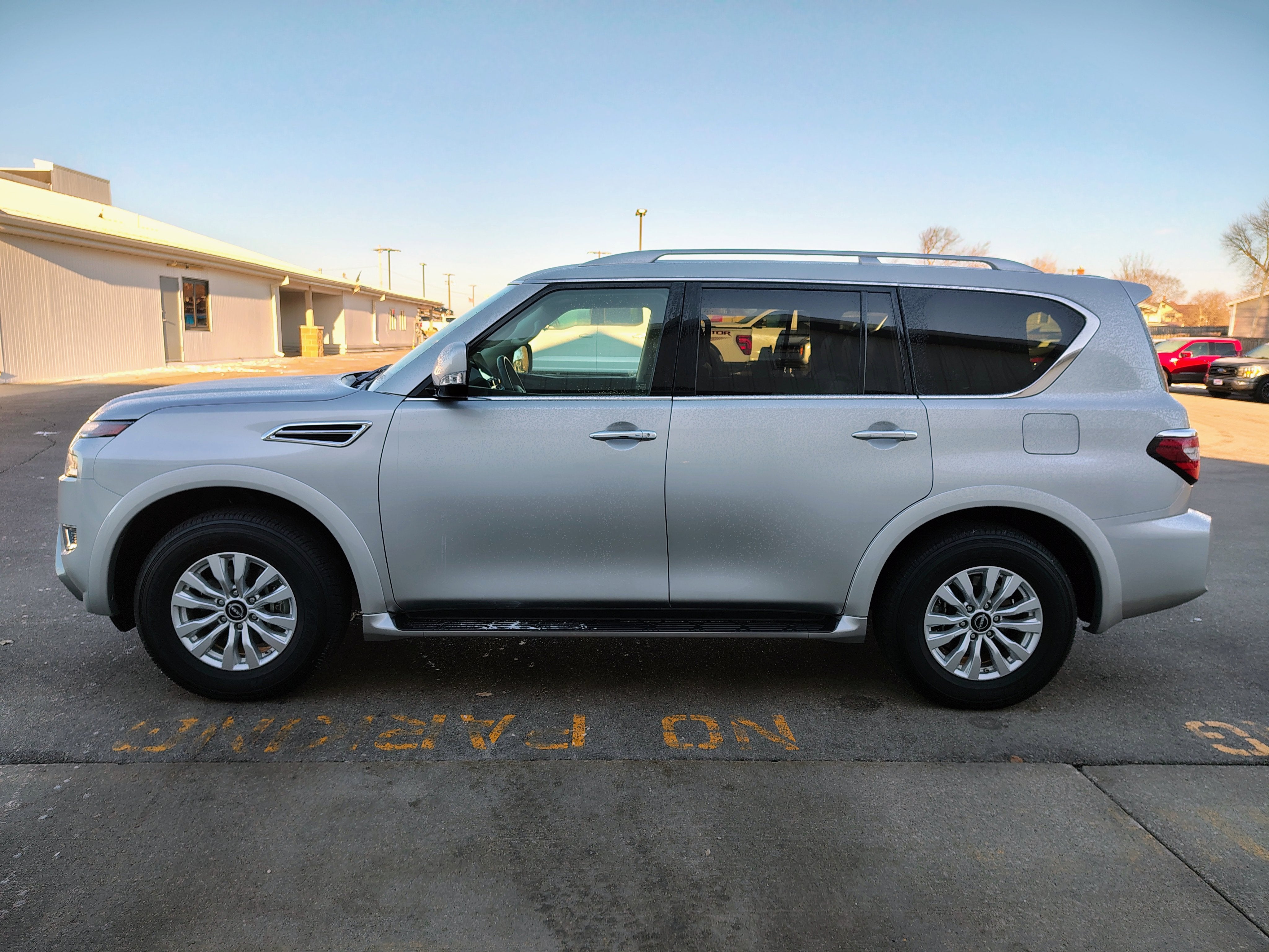2024 Nissan Armada SV