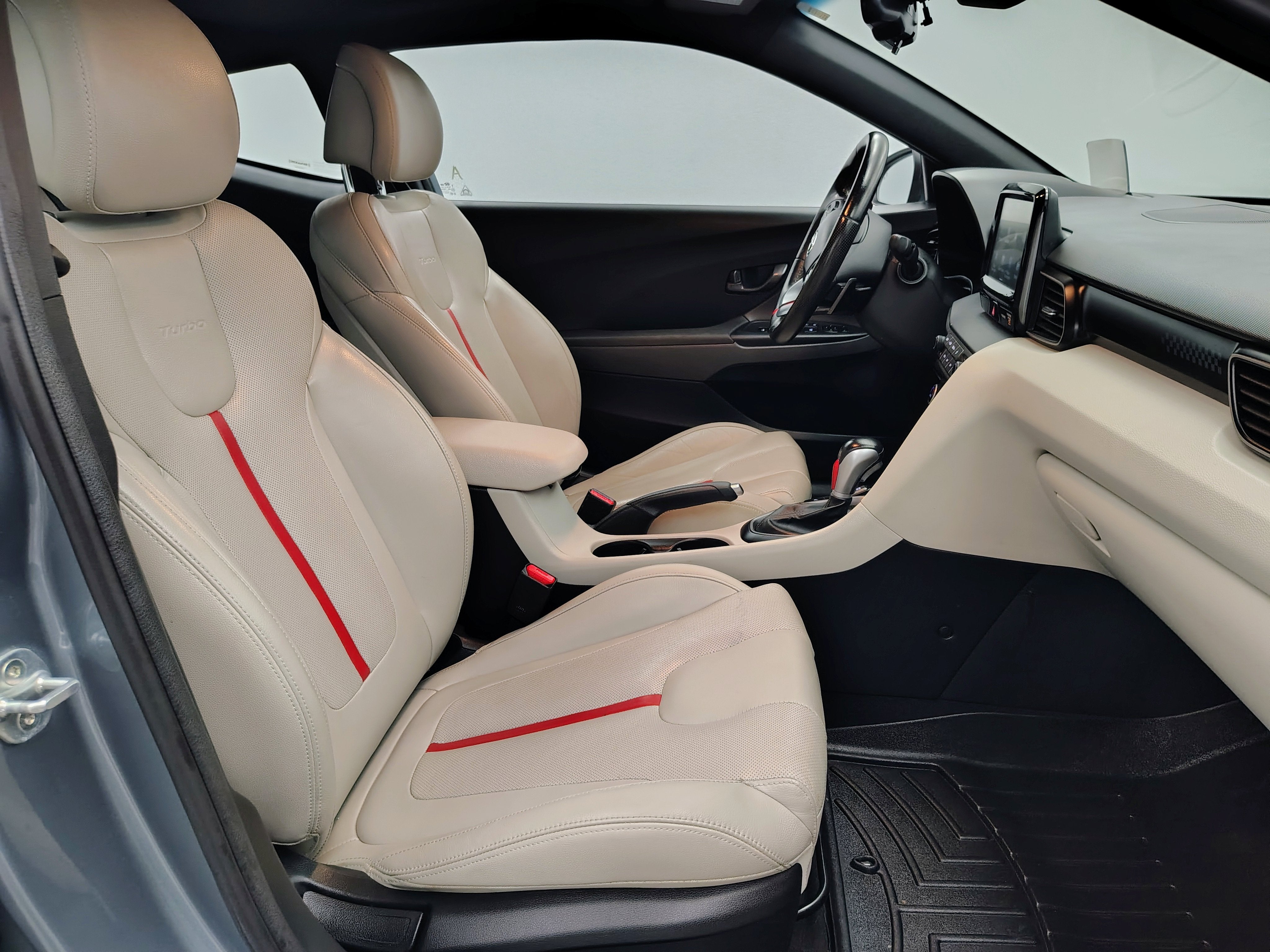 2019 Hyundai Veloster Turbo Ultimate