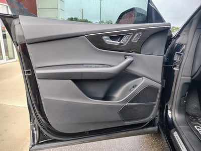 2021 Audi Q8 Premium Plus 55 TFSI quattro Tiptronic