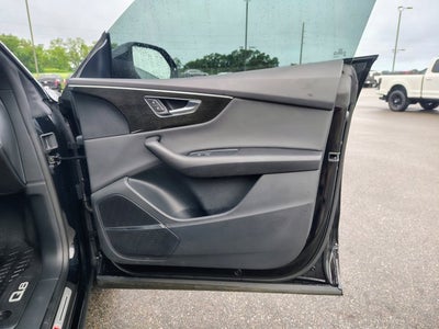2021 Audi Q8 Premium Plus 55 TFSI quattro Tiptronic