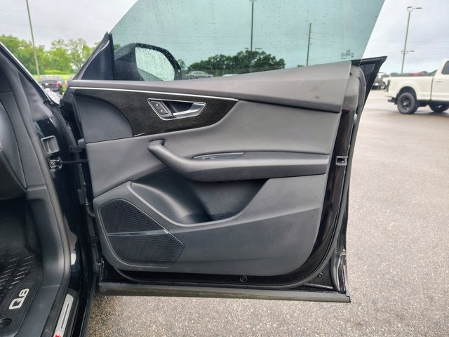2021 Audi Q8 Premium Plus 55 TFSI quattro Tiptronic