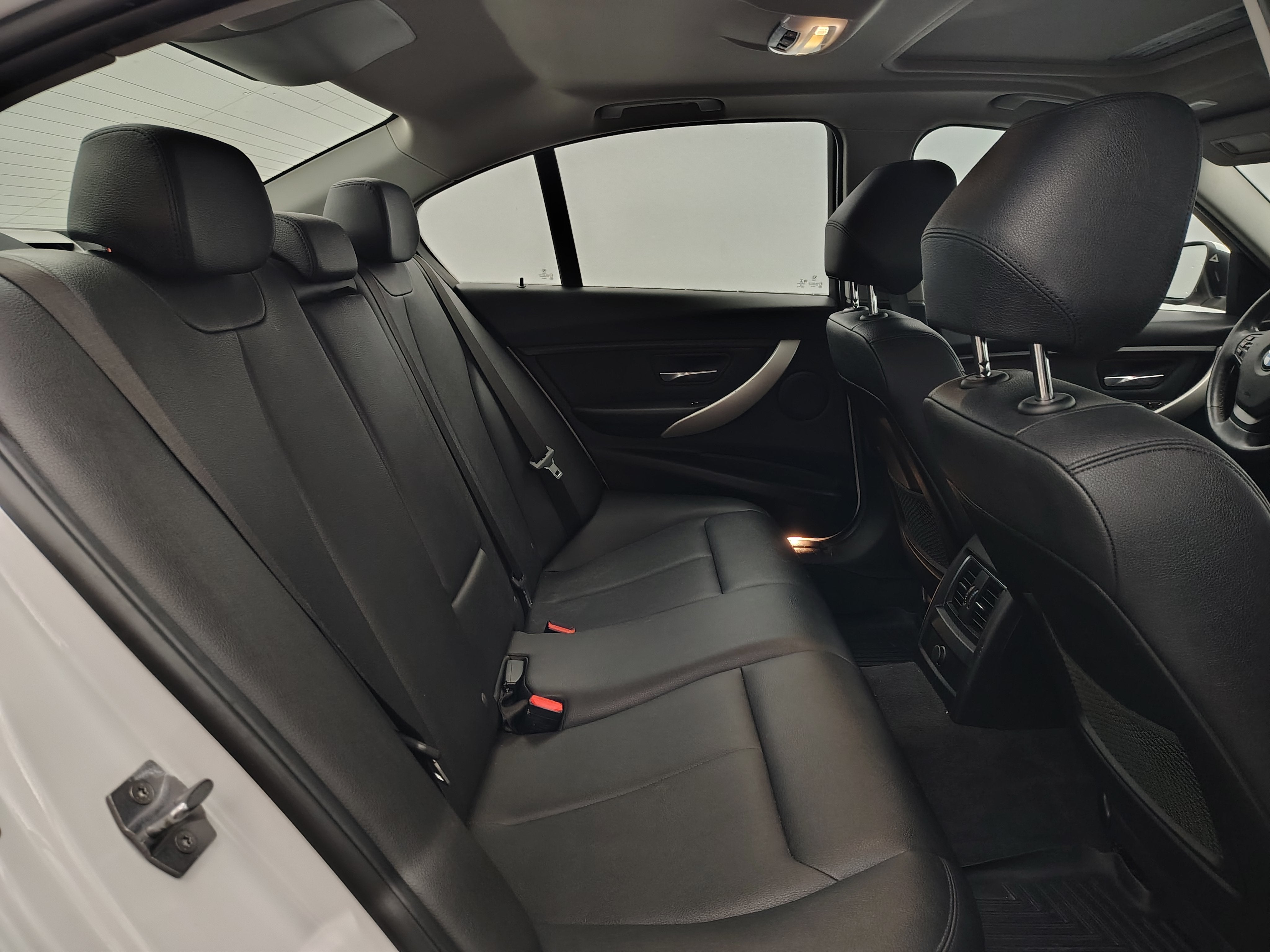 2018 BMW 3 Series 320i xDrive