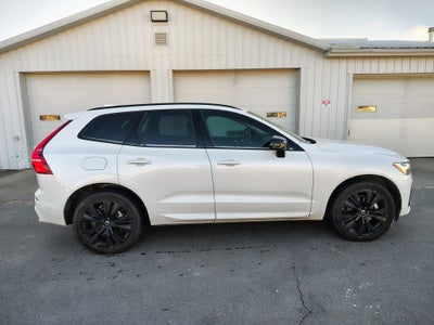 2023 Volvo XC60 Plus Dark Theme